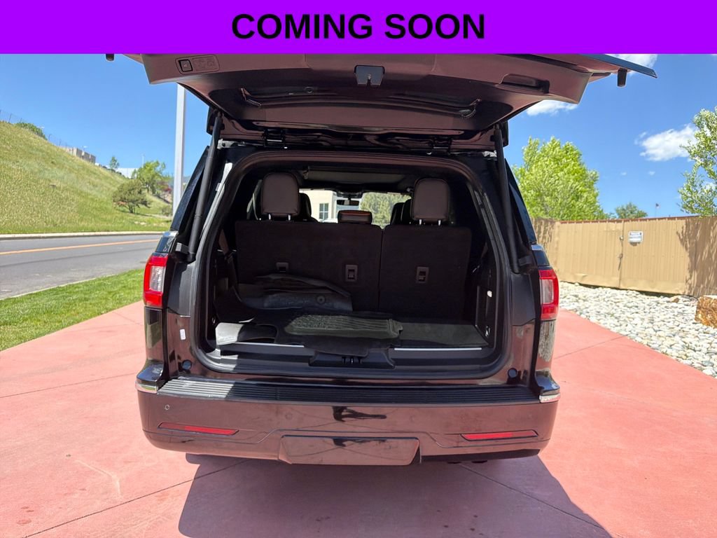 Used 2018 Lincoln Navigator Reserve w/ Technology Package AWD/4WD image 30