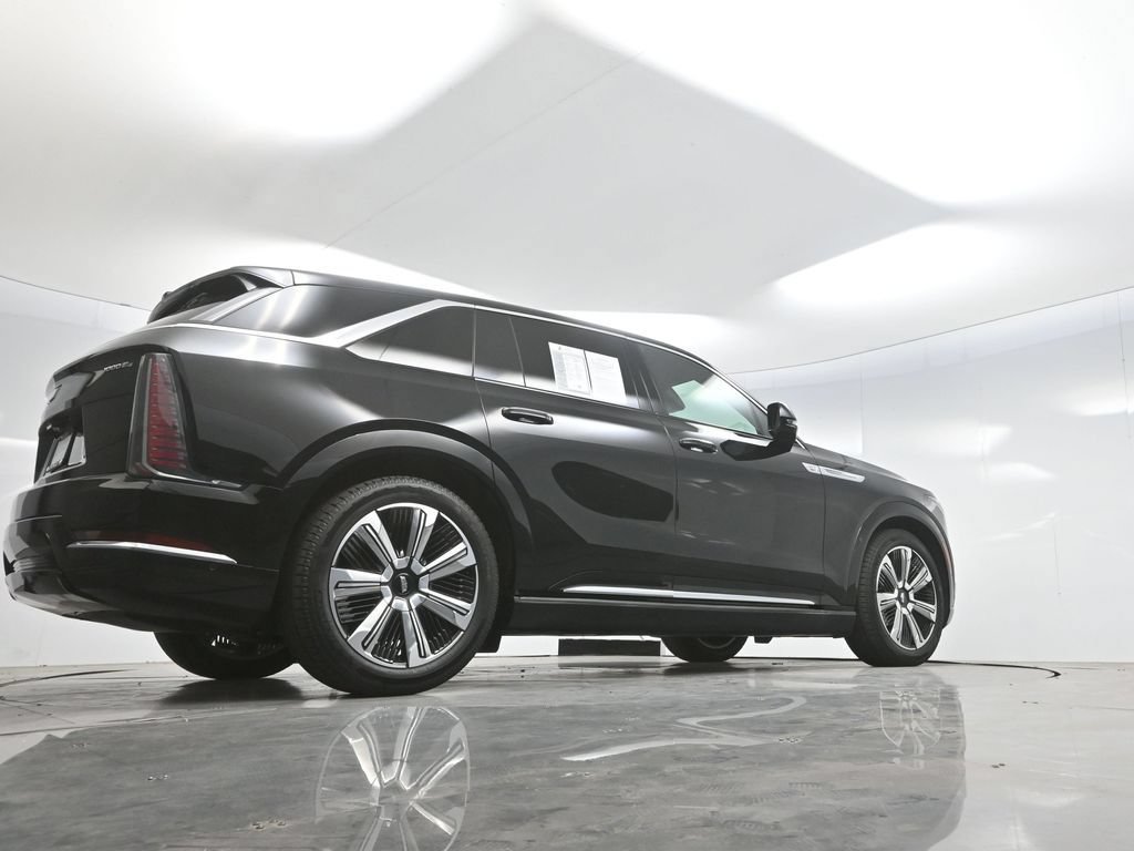 Used 2025 Cadillac Escalade IQ Luxury 2 w/ LPO, Premium Carpet Package AWD/4WD image 51