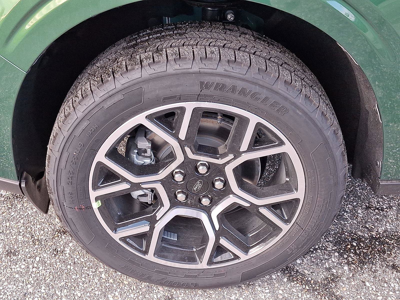 New 2025 Ford Maverick Lariat w/ 4K Tow Package image 5