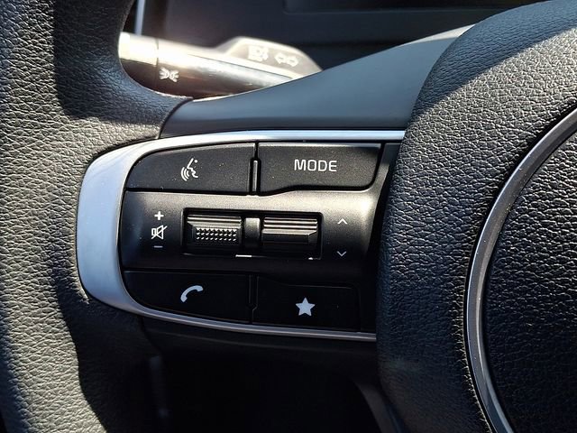 Used 2025 Kia Sportage LX image 15