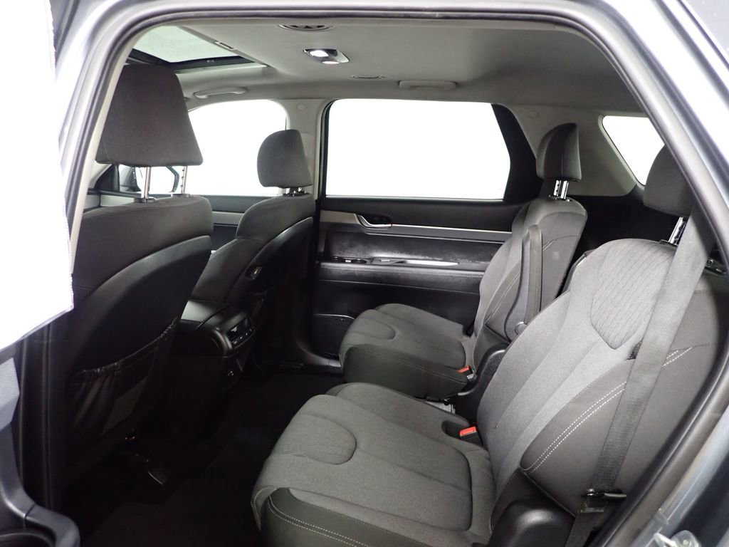 Used 2022 Hyundai Palisade SEL w/ Cargo Package FWD image 34