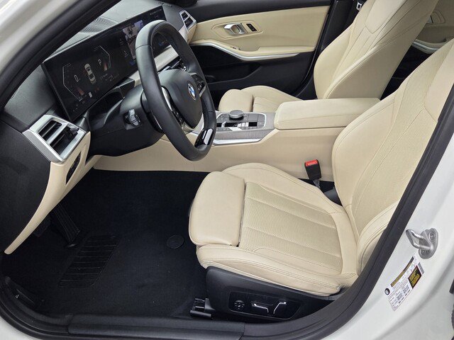 Used 2025 BMW 330i Sedan RWD image 9