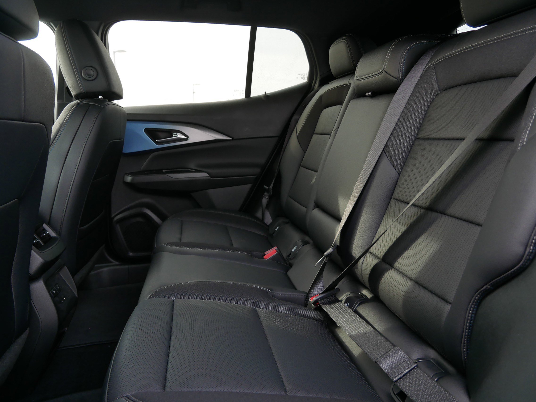 New 2026 Chevrolet Equinox EV LT image 5