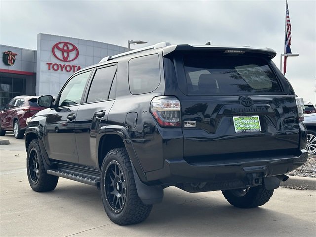 Used 2017 Toyota 4Runner SR5 image 3
