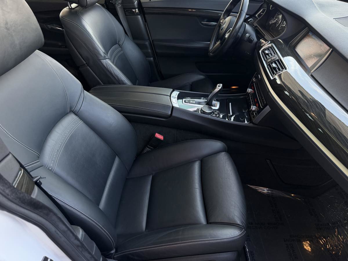 Used 2015 BMW 535i Gran Turismo RWD image 23