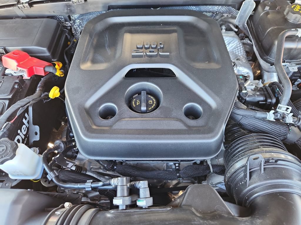 Certified 2025 Jeep Wrangler Unlimited Rubicon 4xe w/ Convenience Group AWD/4WD image 15