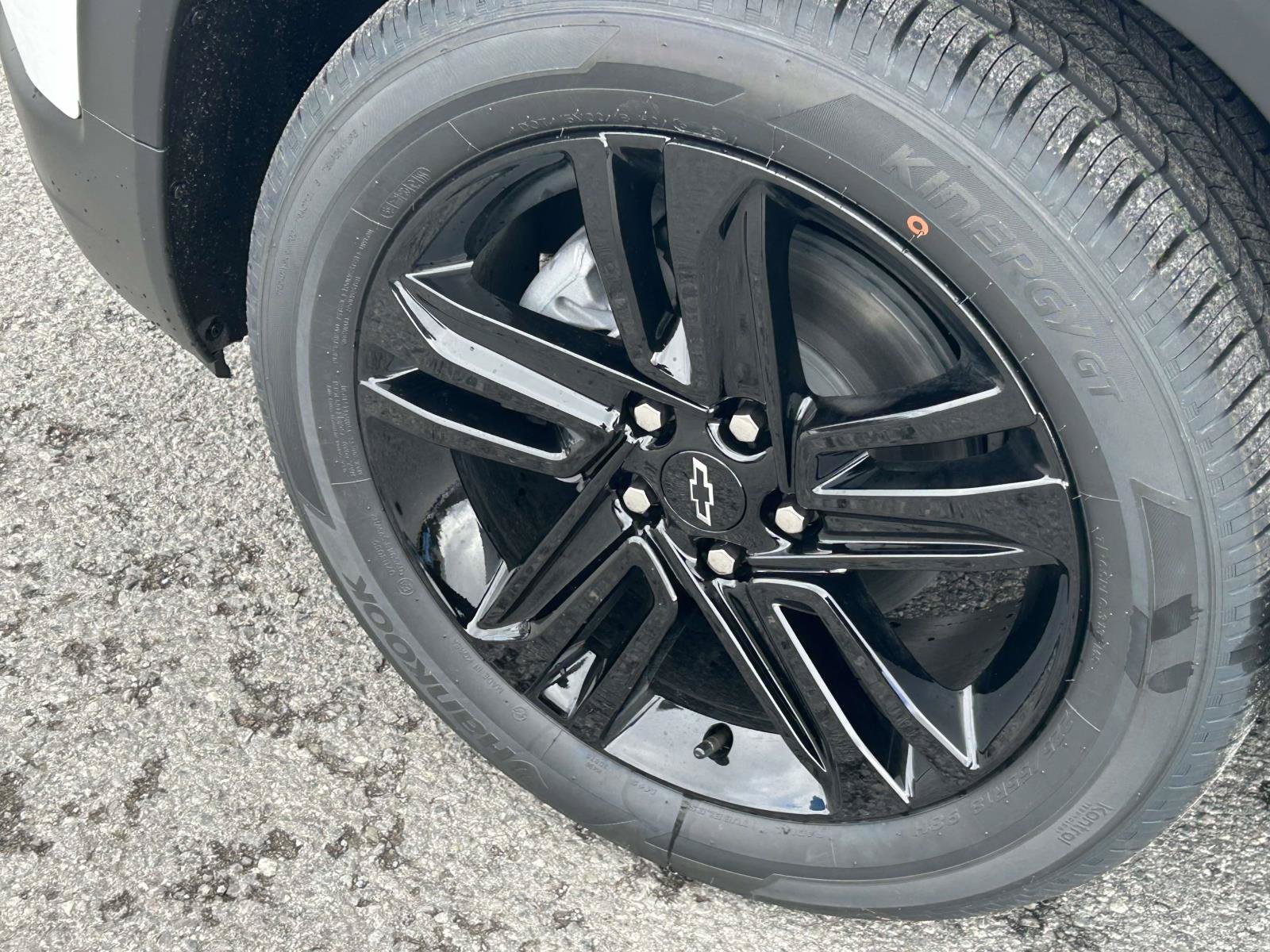 New 2026 Chevrolet TrailBlazer LT w/ Midnight Edition FWD image 9