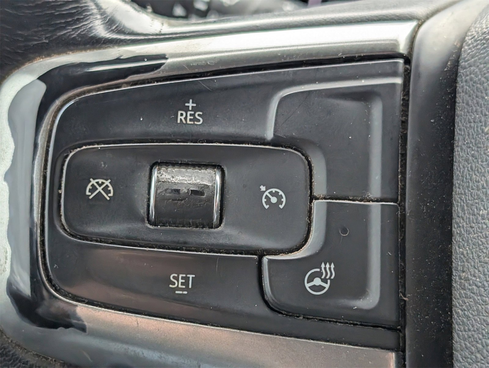 Used 2022 Chevrolet Silverado 2500 LT w/ Convenience Package image 22