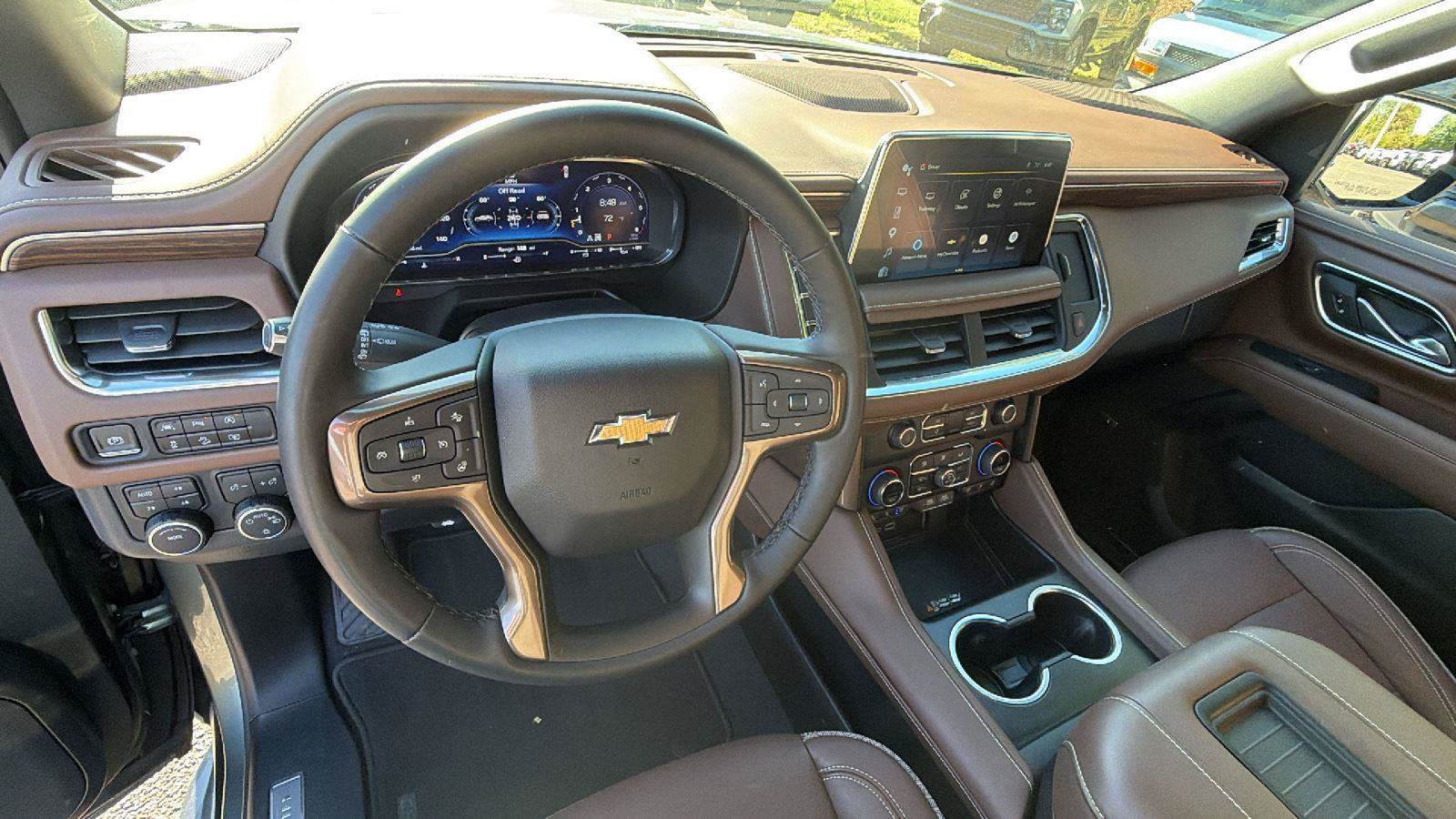 Used 2024 Chevrolet Suburban High Country w/ Max Trailering Package AWD/4WD image 24