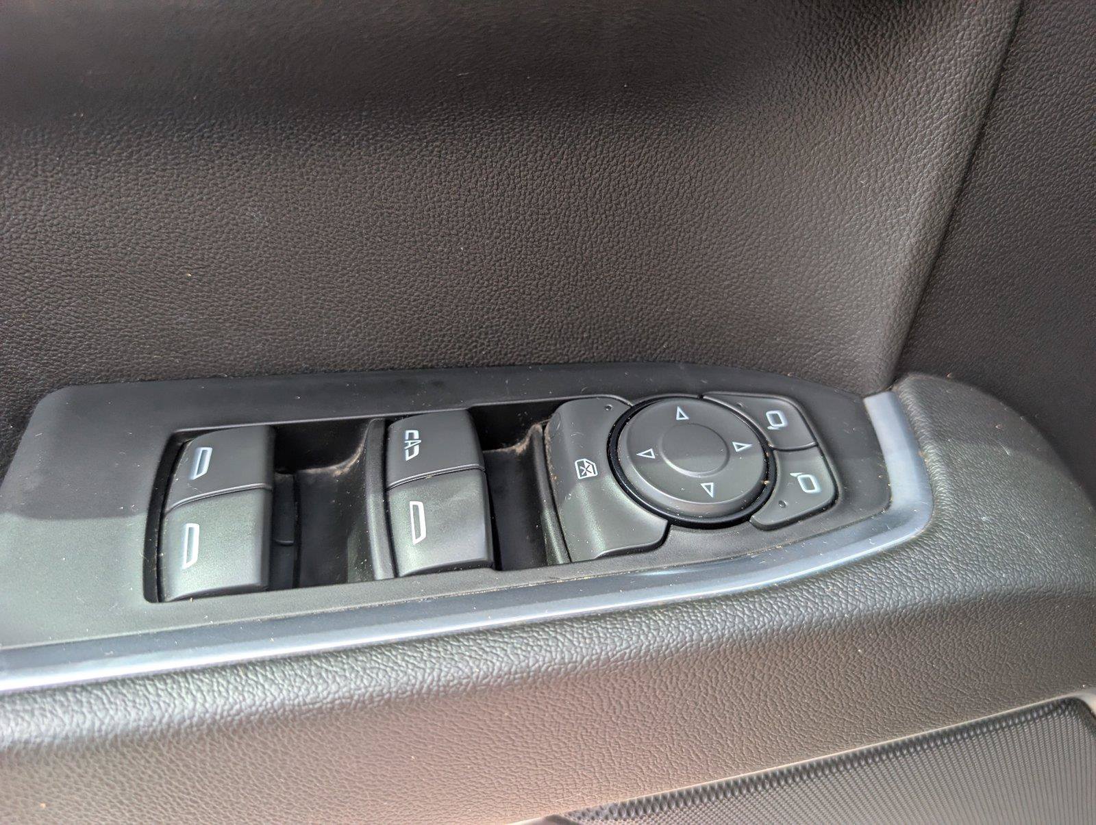 Used 2022 Chevrolet Silverado 1500 LT RWD image 31
