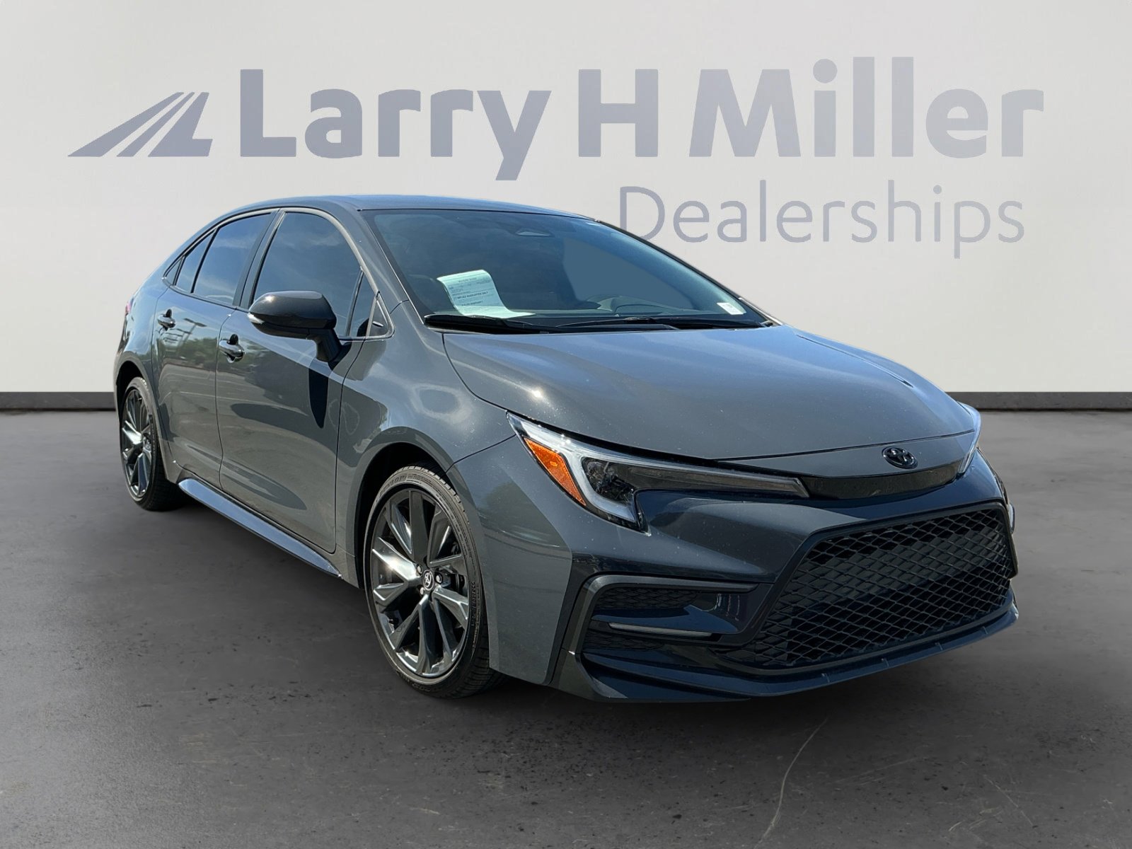 Used 2025 Toyota Corolla SE FWD image 7