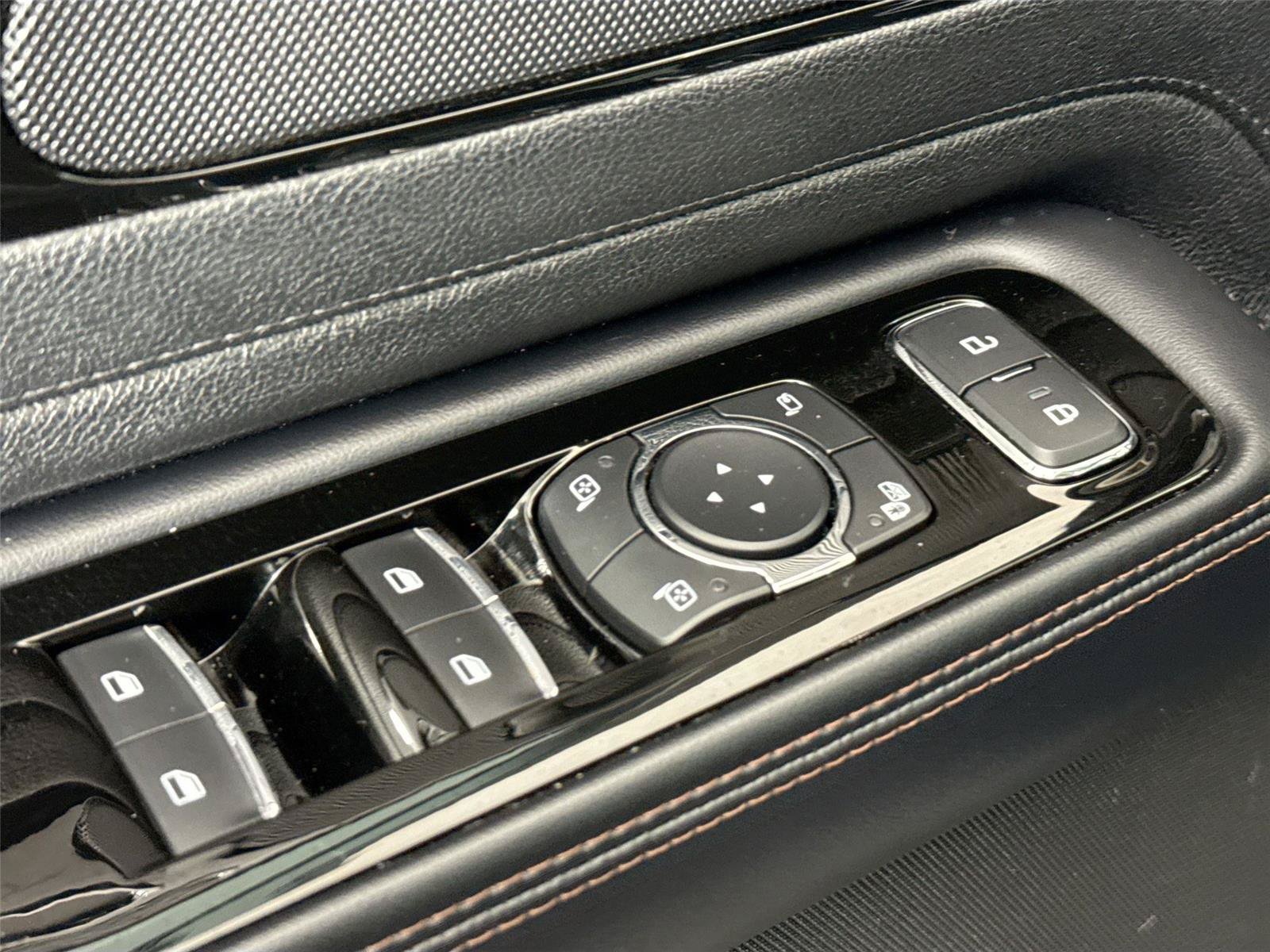 Used 2022 Lincoln Aviator Reserve AWD/4WD image 27