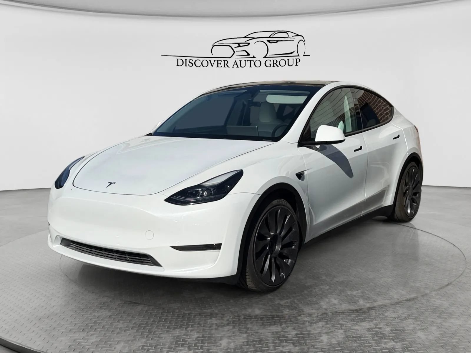 Used 2024 Tesla Model Y Performance AWD/4WD image 1