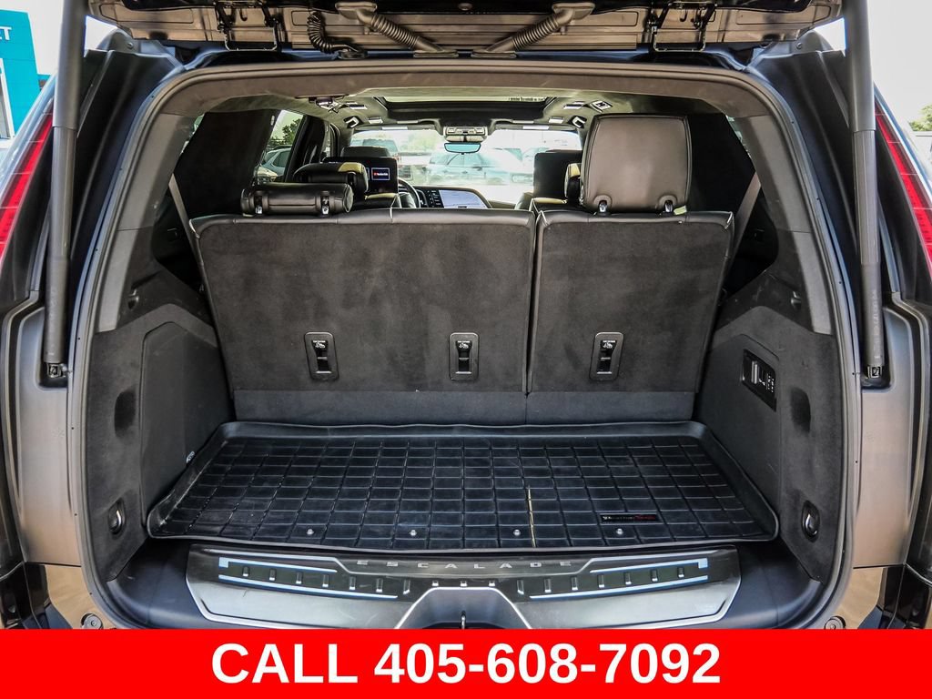 Used 2023 Cadillac Escalade Premium Luxury Platinum w/ LPO, Radiant Package AWD/4WD image 13