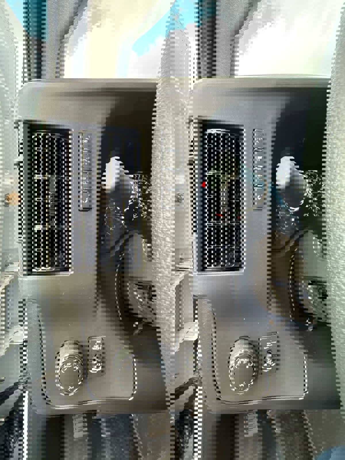 New 2025 GMC Savana 3500 w/ Power Convenience Package RWD image 21