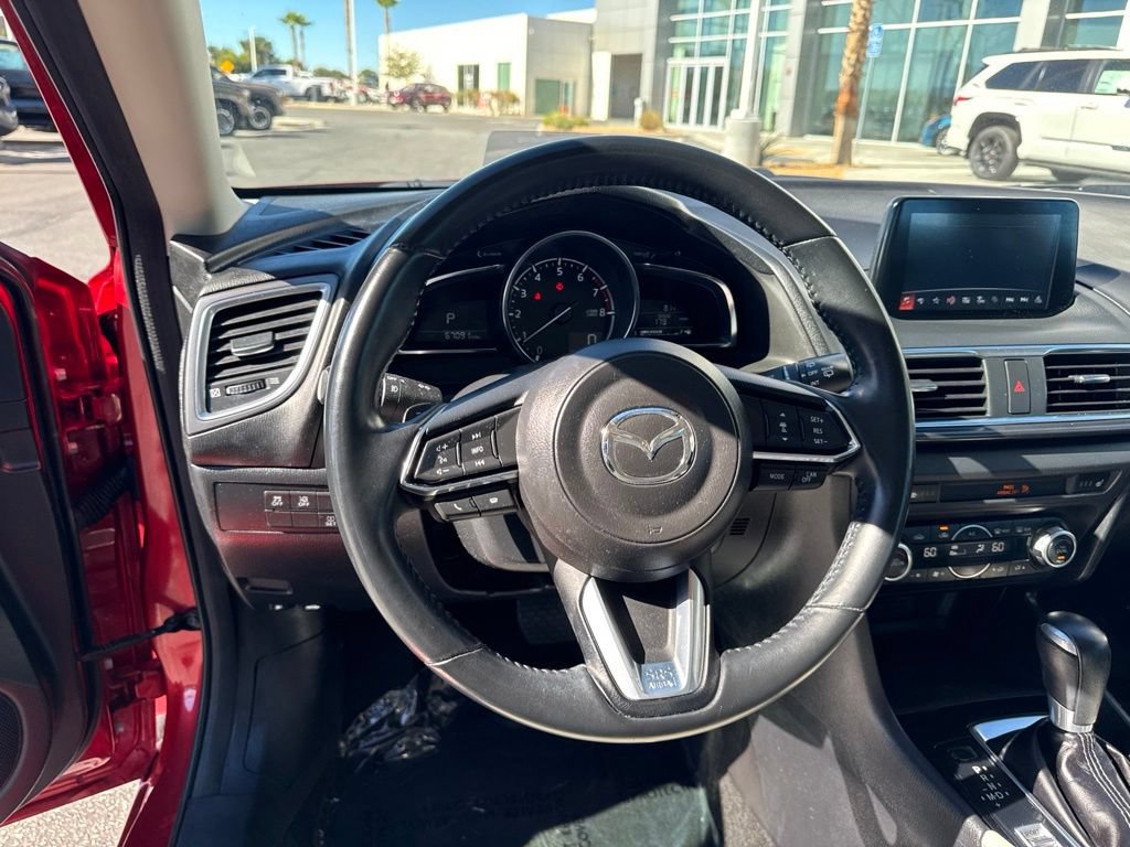 Used 2018 MAZDA MAZDA3 Grand Touring w/ Premium Equipment Package FWD image 15