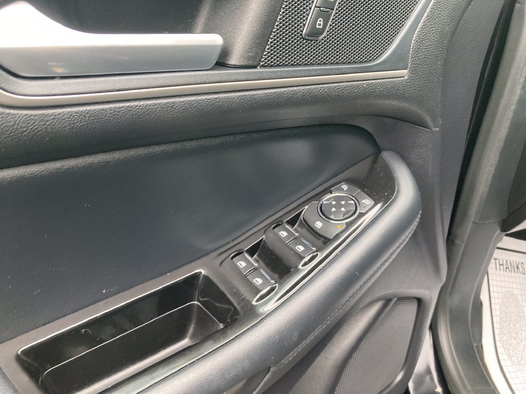 Used 2019 Ford Edge SEL w/ Equipment Group 201A AWD/4WD image 14