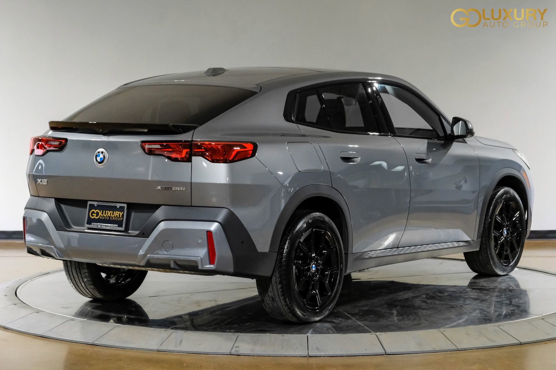 Used 2025 BMW X2 xDrive28i image 10