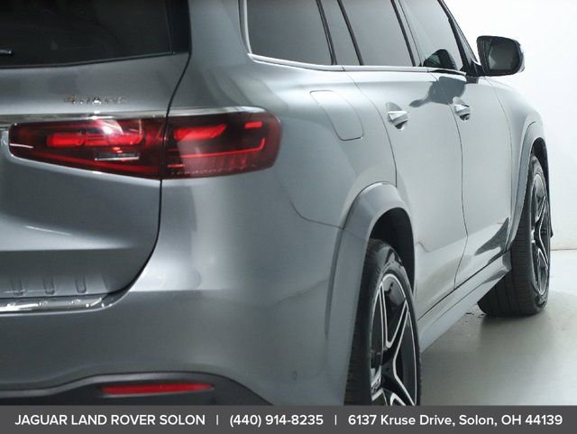 Used 2025 Mercedes-Benz GLS 450 4MATIC image 8