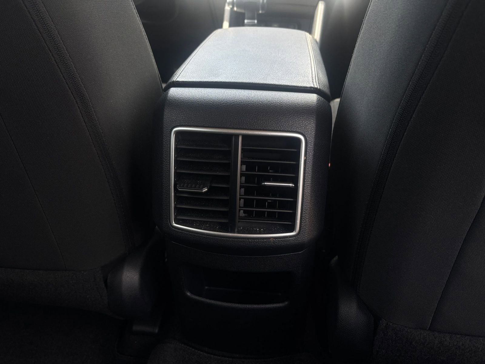 Used 2025 Kia Sportage LX image 22