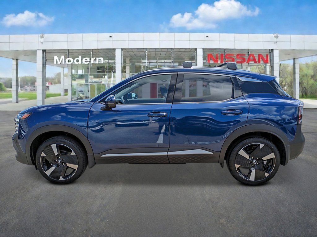 New 2026 Nissan Kicks SR FWD image 2