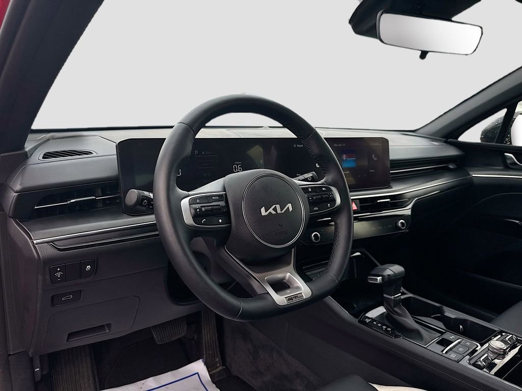 Certified 2025 Kia K5 GT-Line image 12