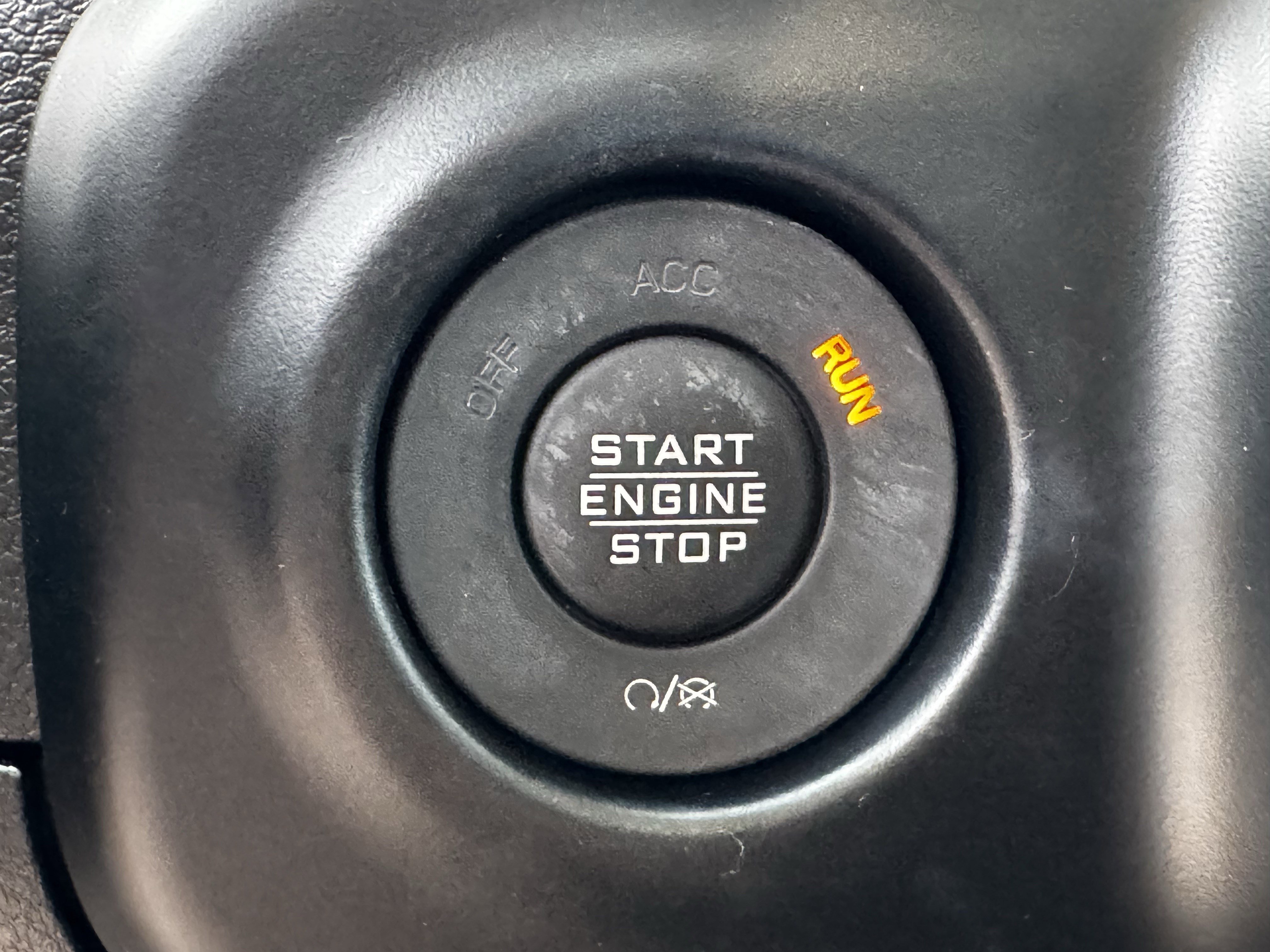 Used 2023 Jeep Wrangler Unlimited Sahara w/ Cold Weather Group AWD/4WD image 22