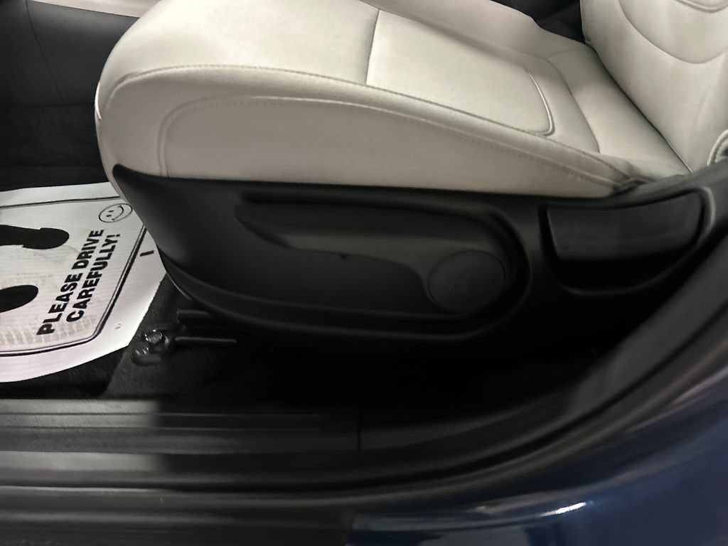 Used 2025 Hyundai Tucson SE AWD/4WD image 11