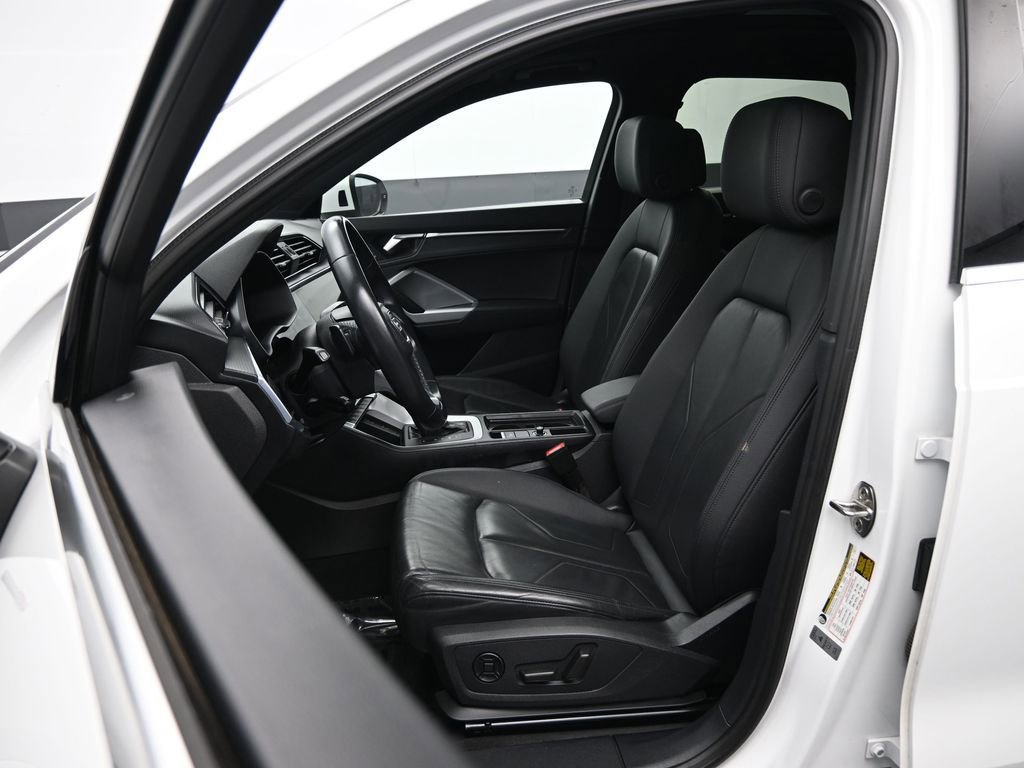 Used 2023 Audi Q3 2.0T Premium image 23