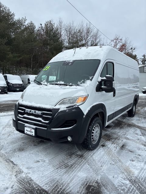 Used 2025 RAM ProMaster 2500 w/ Convenience Group image 3