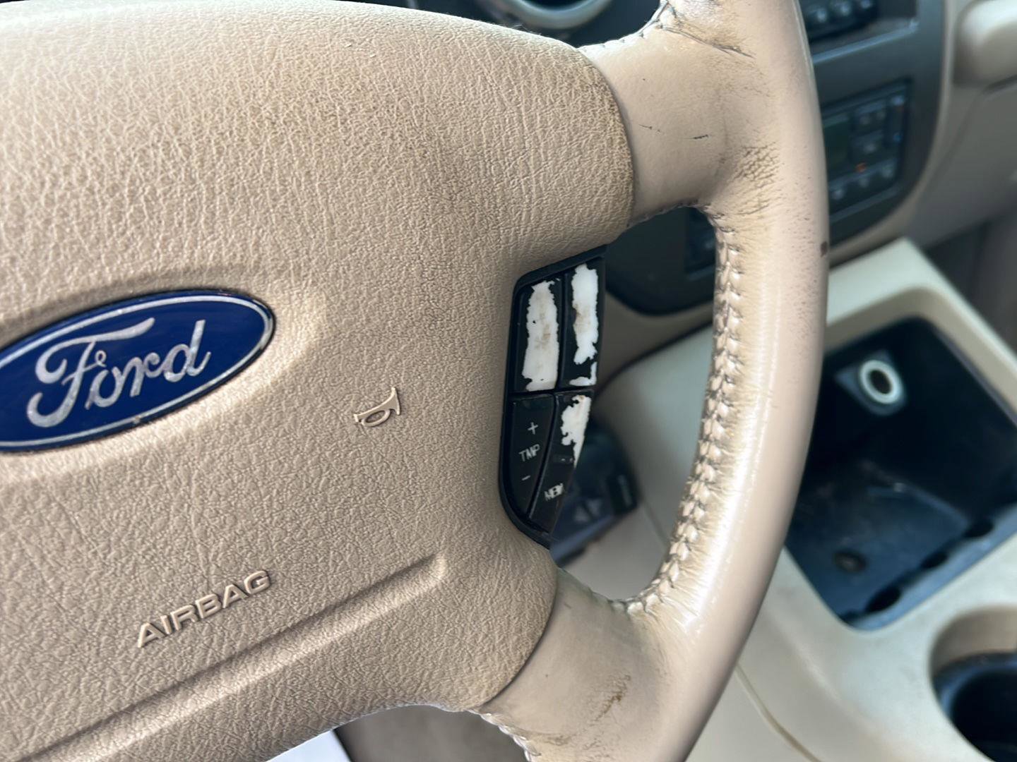 Used 2003 Ford Expedition Eddie Bauer image 10