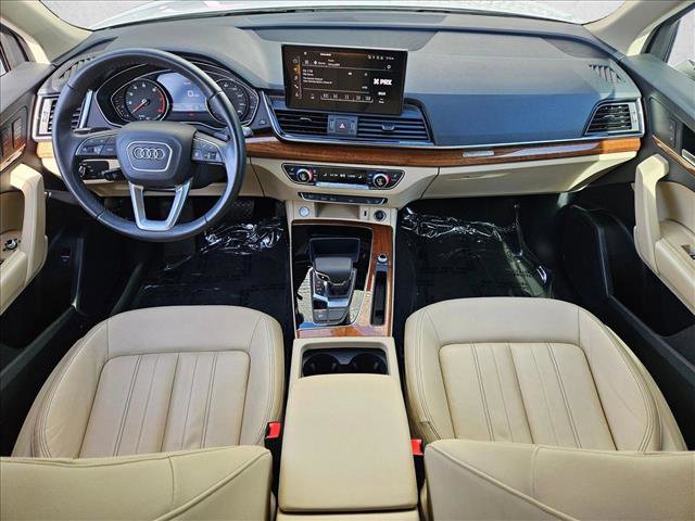 Used 2023 Audi Q5 2.0T Premium w/ Convenience Package AWD/4WD image 22