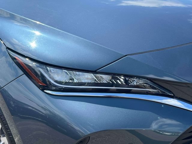 Certified 2021 Toyota Venza LE w/ Carpet Mat Package (TMS) AWD/4WD image 12