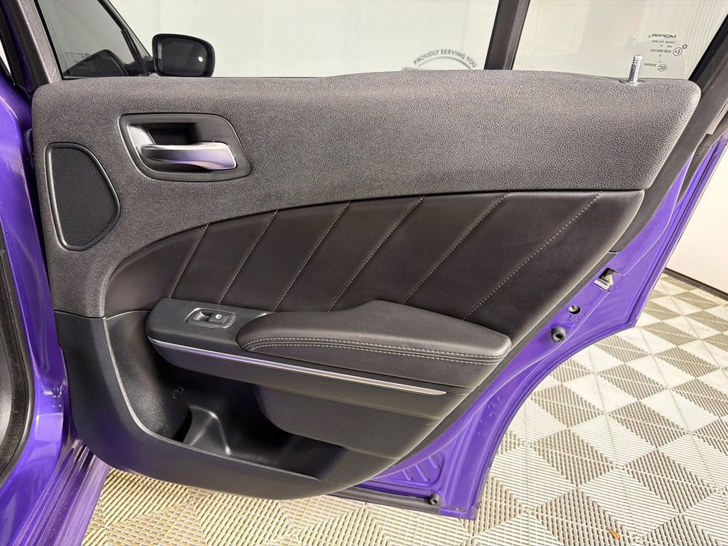Used 2018 Dodge Charger R/T Scat Pack w/ Dynamics Package image 16