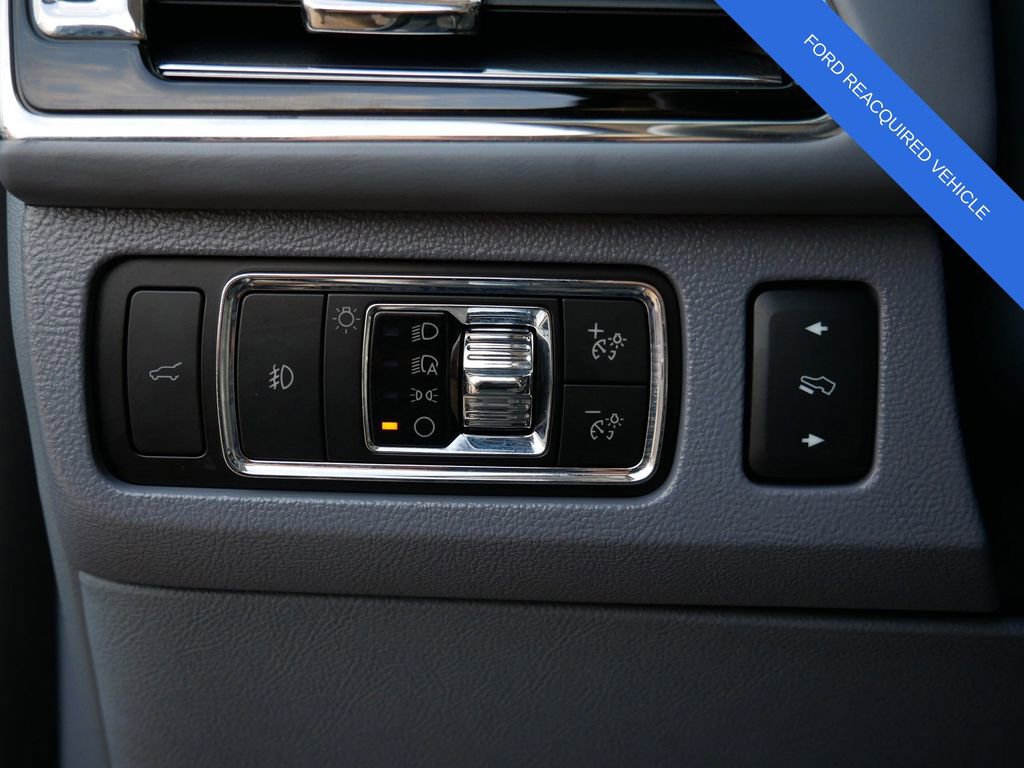 Used 2024 Lincoln Navigator Black Label image 17