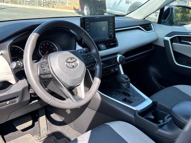Used 2021 Toyota RAV4 XLE w/ XLE Grade Weather Package AWD/4WD image 15