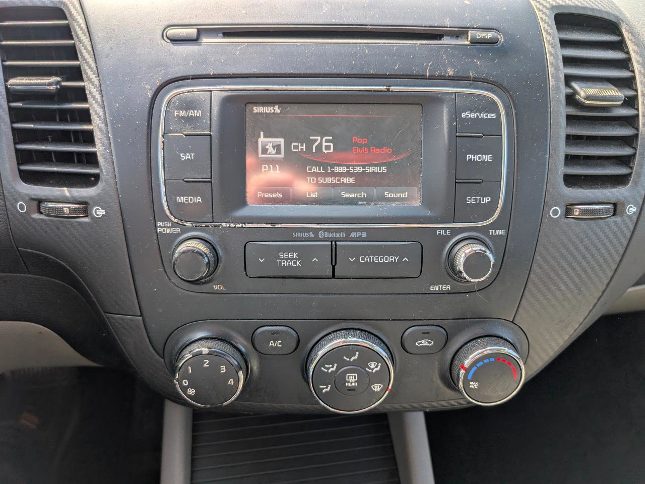Used 2014 Kia Forte EX FWD image 22