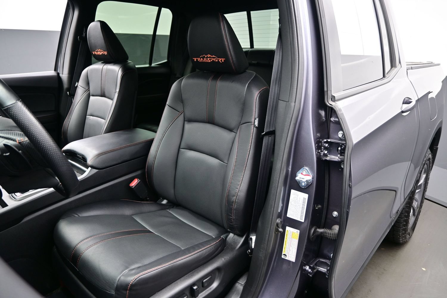 Used 2025 Honda Ridgeline TrailSport image 12