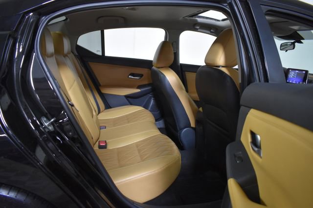 Certified 2023 Nissan Sentra SV w/ SV Premium Package FWD image 31