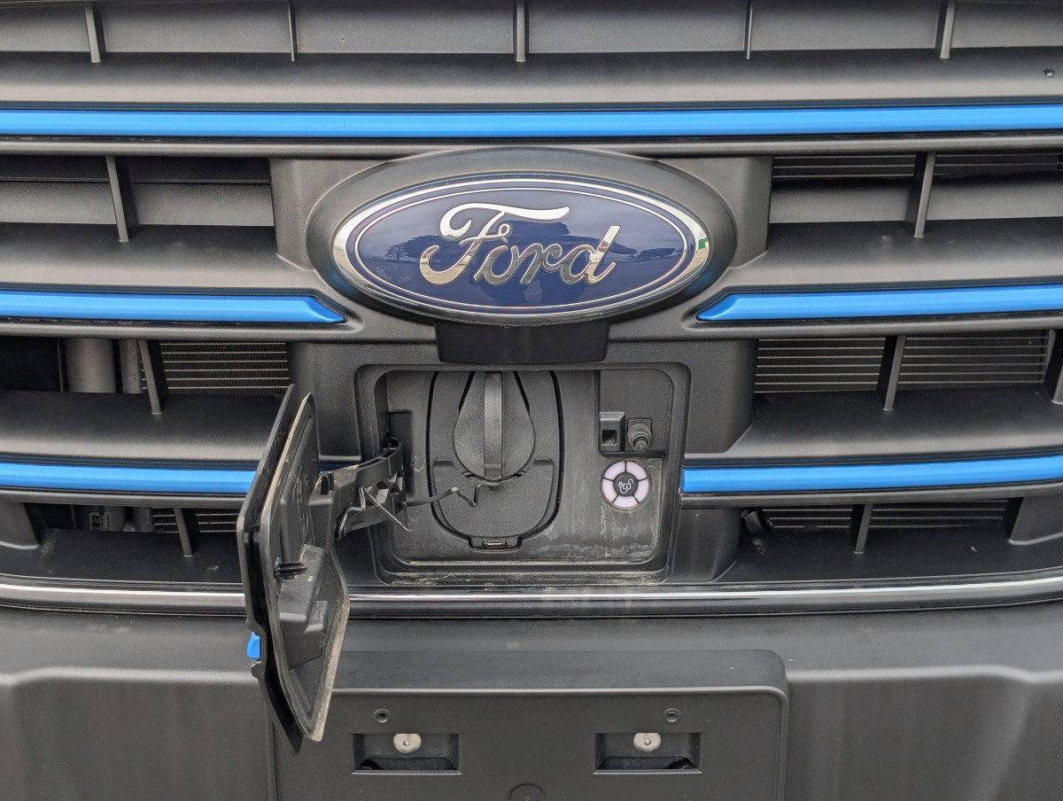 Used 2023 Ford E-Transit Extended Long High Roof Passen image 10