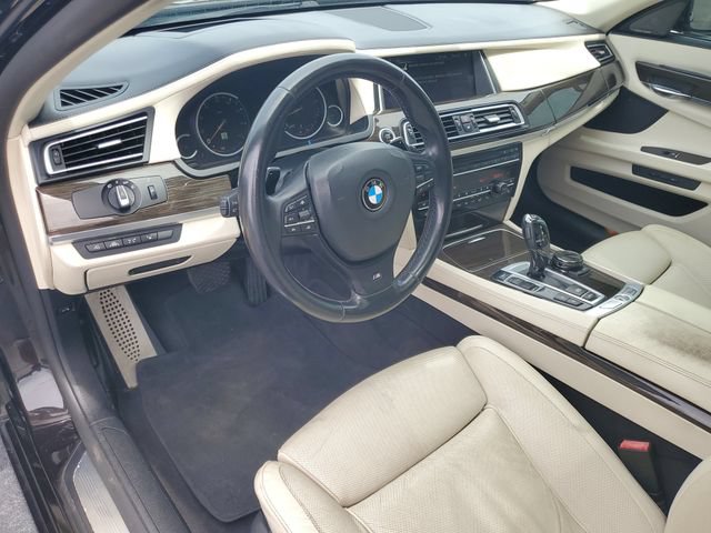 Used 2015 BMW 750Li RWD image 19