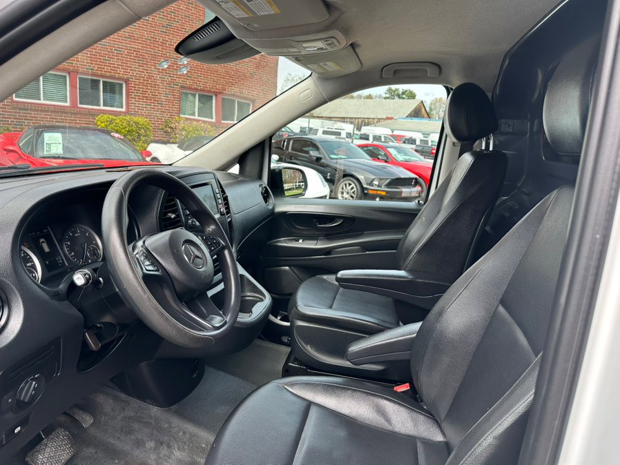 Used 2023 Mercedes-Benz Metris image 12