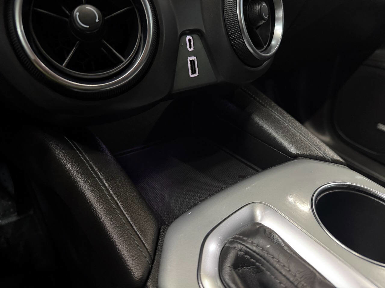 Used 2022 Chevrolet Blazer LT w/ Sound & Technology Package FWD image 48