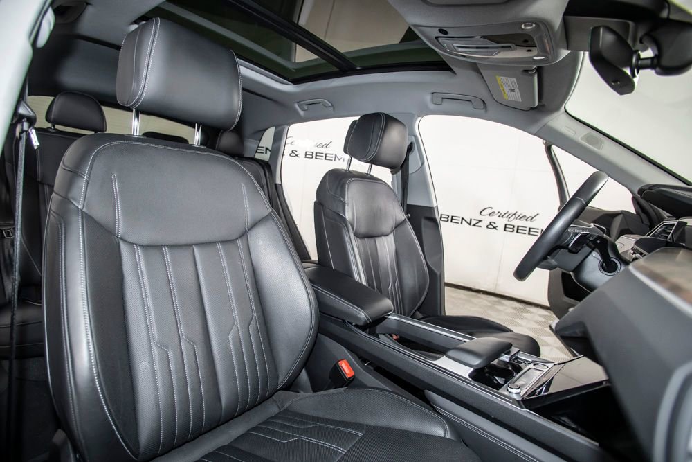 Used 2019 Audi e-tron Prestige AWD/4WD image 16