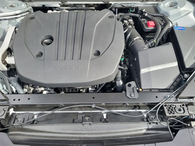 Used 2025 Volvo XC60 B5 Ultra w/ Protection Package Premier image 21