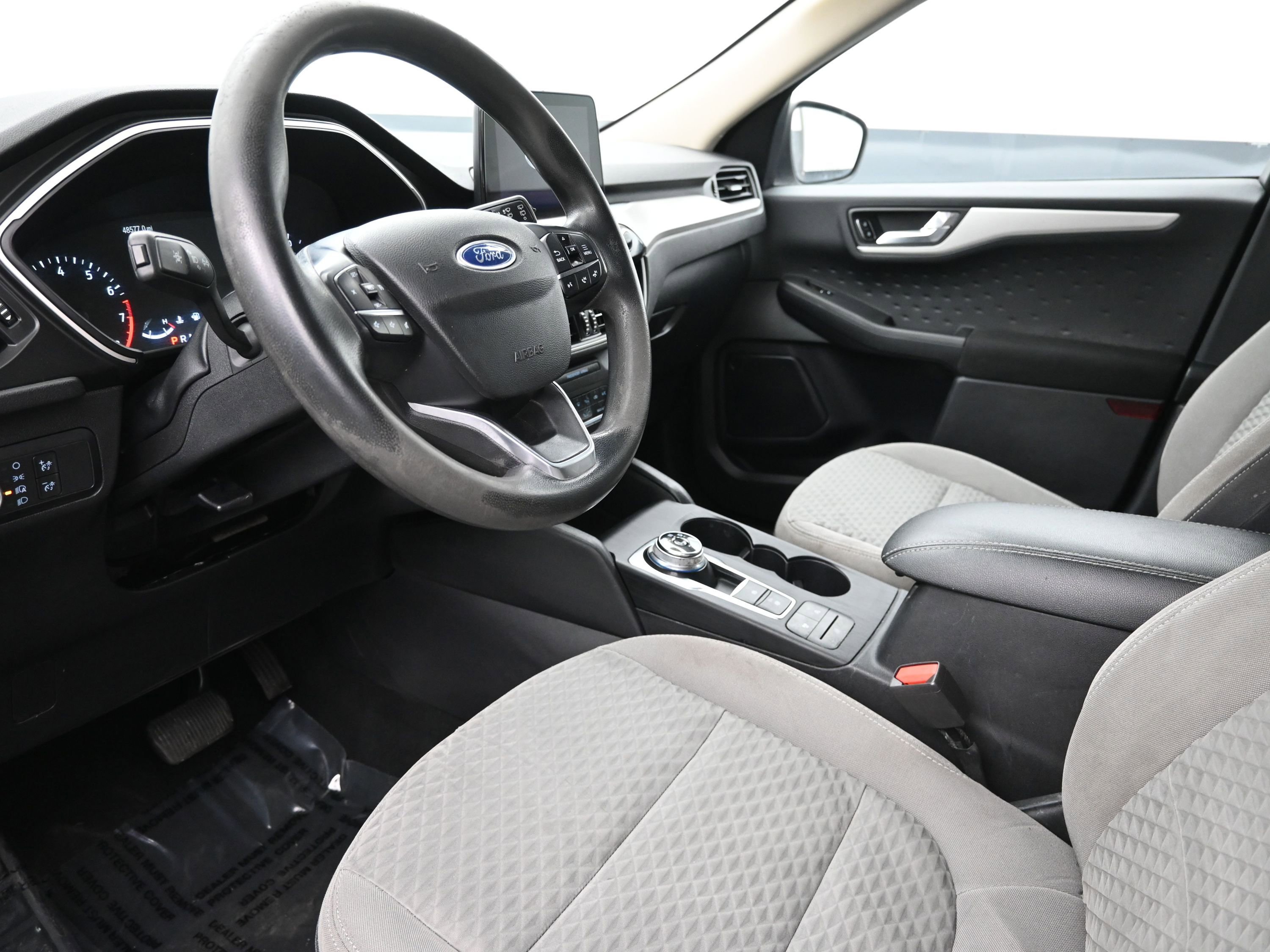 Used 2020 Ford Escape SE image 10