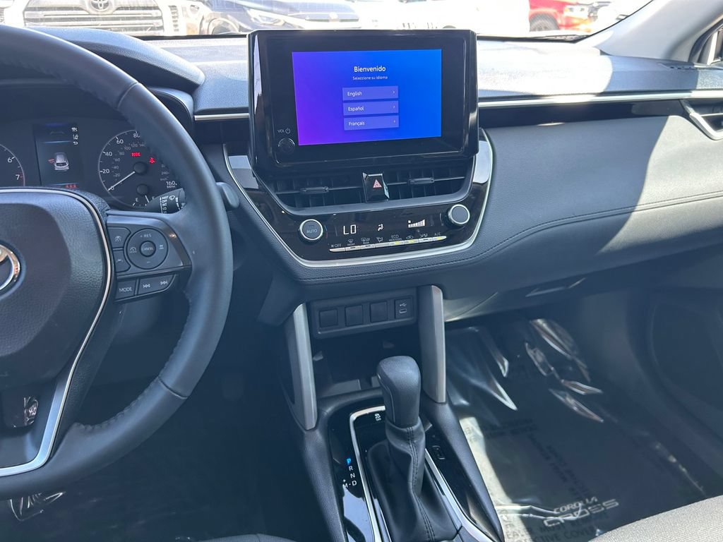 Used 2024 Toyota Corolla Cross LE w/ Moonroof Package FWD image 18