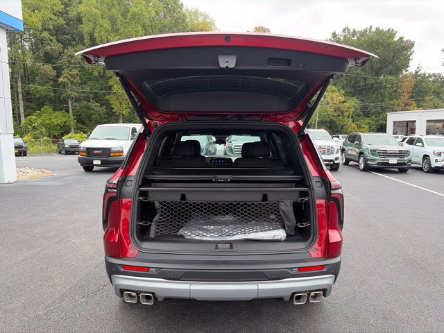 New 2027 Chevrolet Traverse LT w/ LPO, Cargo Package FWD image 10