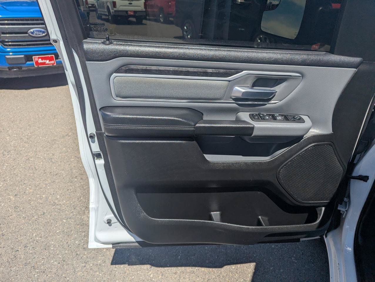 Used 2022 RAM 1500 Big Horn AWD/4WD image 9