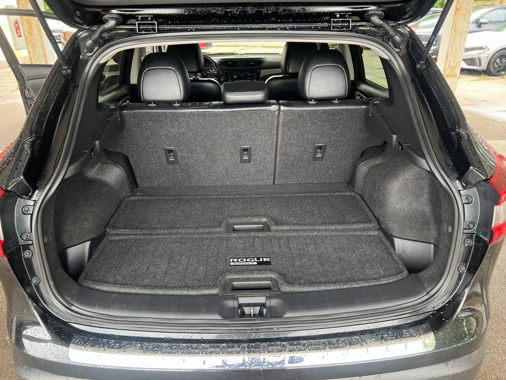 Used 2020 Nissan Rogue Sport SL w/ Premium Package AWD/4WD image 12